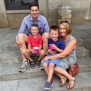 Meet your Posher, Stephanie